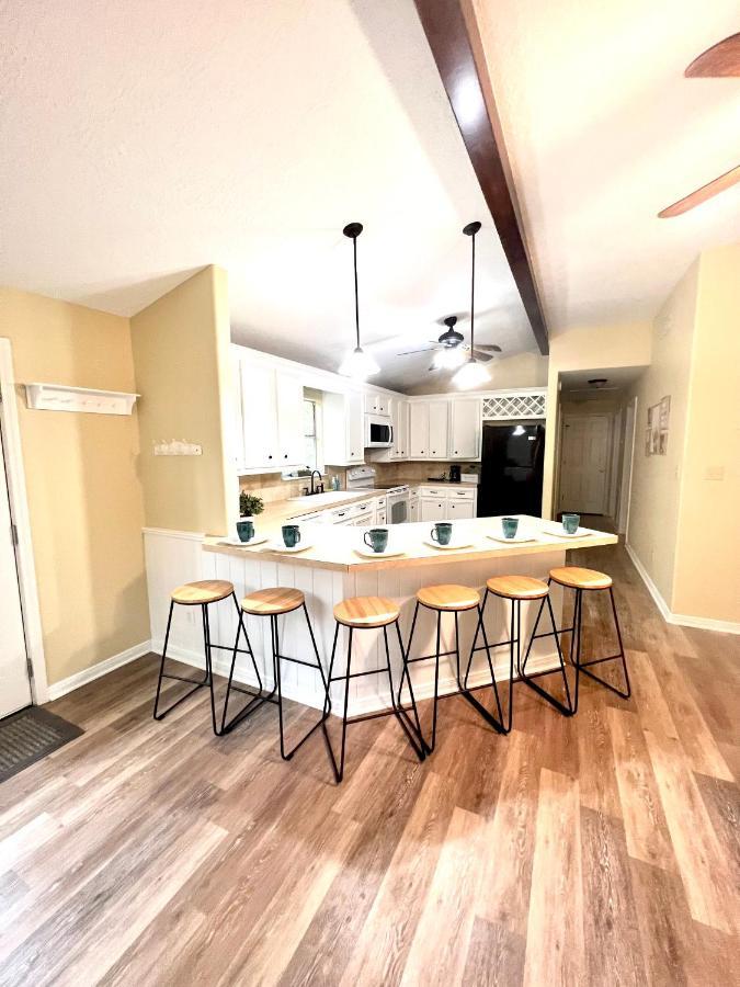 2 Bdrm Treehouse Hideout- Lake Conroe With Boat Ramp Montgomery Exterior foto